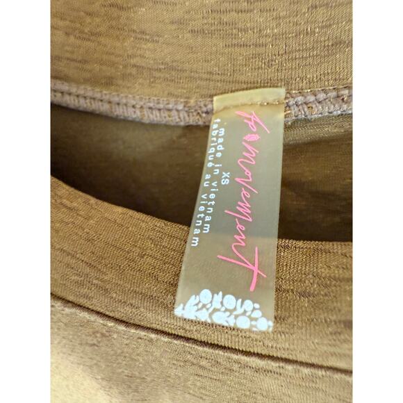 FP Movement Mustard Brown Tempo Long Sleeve Top Thumbholes Oversized Stretch XS - Picture 3 of 12